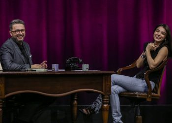 Ayça Ayşin Turan: “Bakkaldan hiç sakız çalmadım çünkü bakkal bizimdi.”