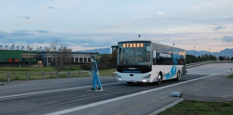 Otokar, Okan Üniversitesi iş birliğiyle yürüttüğü Türkiye’nin sürücüsüz otobüsü