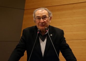Prof. Dr. Nevzat Tarhan: “En yan etkisiz ilaç alınmayan ilaçtır”