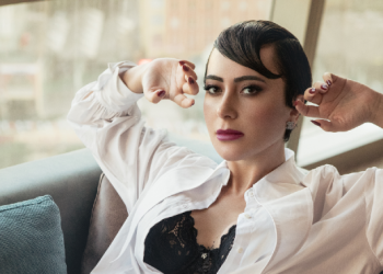 Tuğba Ünal’dan “İzler Durur” ile muhteşem çıkış