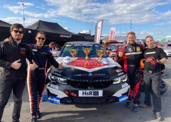 Ünlü otomobil yarışçısı Emir Aşarı’dan Türkiye’ye üçüncülük